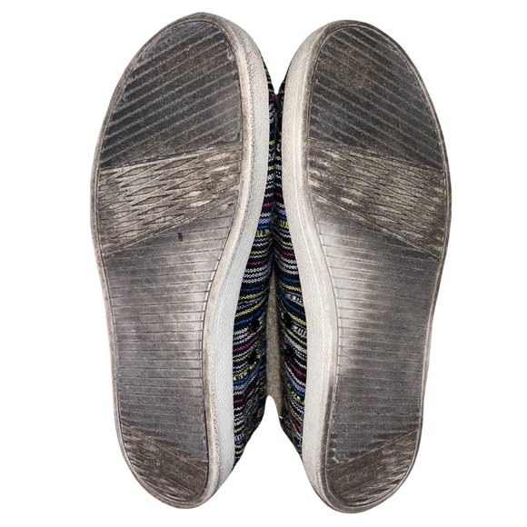 TOMS Western Stripe Print Slip On Flats Size 7 - Picture 8 of 9